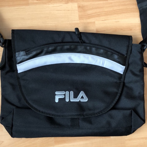 FILA bag - Picture 4 of 13